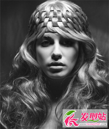 女生個性編發(fā)造型 引領(lǐng)新的發(fā)型潮流