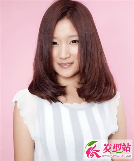 打造女人味氣質(zhì) 梨花頭發(fā)型讓你時(shí)尚百倍