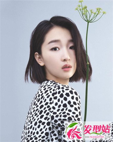 清新女神周冬雨時尚發(fā)型 從稚嫩到成熟一步步的華麗轉(zhuǎn)身