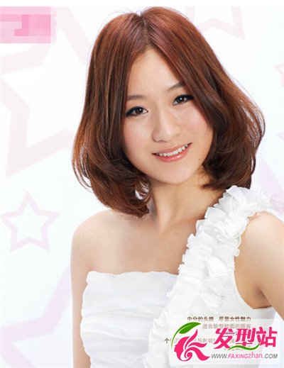 打造柔美感時(shí)尚發(fā)型 女生短發(fā)散發(fā)成熟魅力
