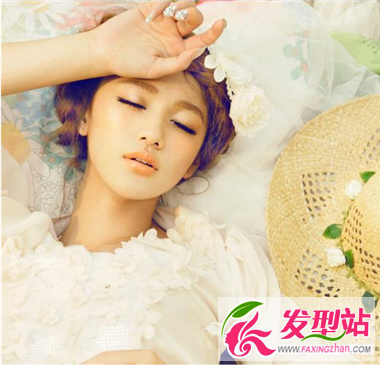 俏皮小女生長發(fā)發(fā)型 助你氣質(zhì)更加出眾