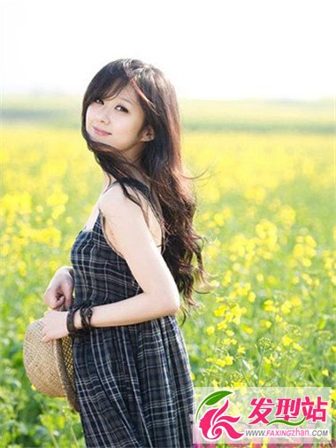 張娜拉33歲甜美依舊 減齡發(fā)型親身示范減齡秘法