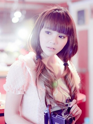 額頭寬下巴尖女生適合什么發(fā)型 倒三角臉女生流行發(fā)型設(shè)計(jì)