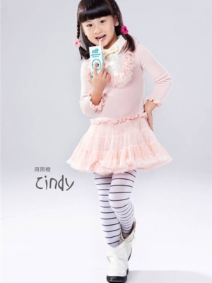 �����،W(xu��)СŮ�����l(f��) С����Cindy����ȿɐ۰l(f��)��