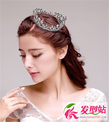 適合圓臉女生的新娘發(fā)型集錦 做最嬌媚性感時(shí)候的你