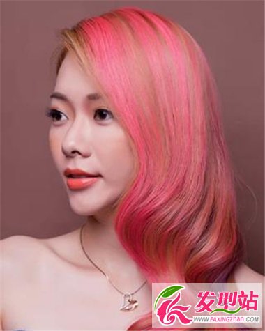 質(zhì)感十足女生染發(fā)發(fā)型對對碰 小伙伴們互比誰更時尚