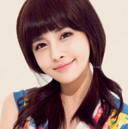 韓式齊劉海發(fā)型推薦 修顏減齡的空氣感齊劉海造型搭配