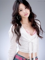 女生韓式長發(fā)發(fā)型 彰顯時(shí)尚魅力