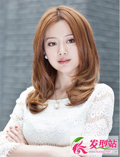 時(shí)尚白領(lǐng)發(fā)型錦集 如何在辦公室美美過春