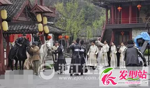 奔跑吧兄弟第2第五期嘉賓都有誰 奔跑吧兄弟20150515名單吳奇隆陳喬恩杜淳來襲主題東廠大戰(zhàn)錦衣衛(wèi)