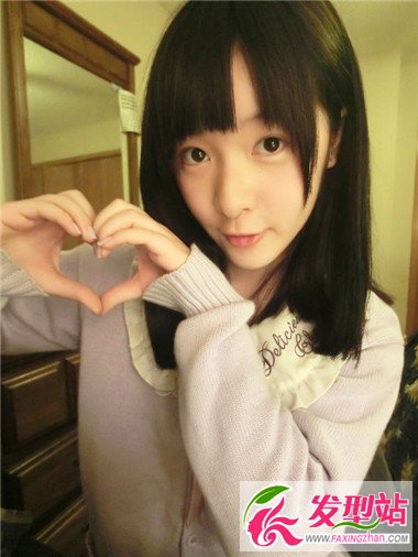 少女氣質(zhì)甜美誘惑 演繹別樣的長(zhǎng)發(fā)發(fā)型