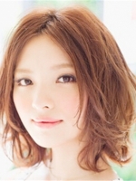 女生閉月羞花的梨花頭短發(fā)發(fā)型 修顏瘦臉又顯嫩