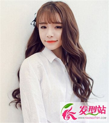 2015年最流行的長(zhǎng)發(fā)發(fā)型 清新長(zhǎng)直發(fā)VS浪漫長(zhǎng)卷發(fā)氣質(zhì)一樣滿(mǎn)滿(mǎn)