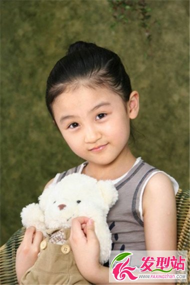 小女孩發(fā)型大盤(pán)點(diǎn) 打造最可愛(ài)的小小淑女