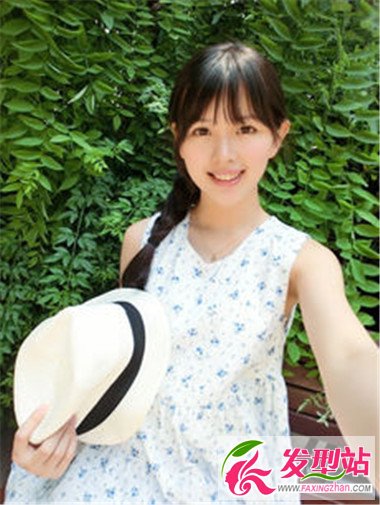 優(yōu)雅的長發(fā)女孩 帶給你不一樣的氣質(zhì)發(fā)型