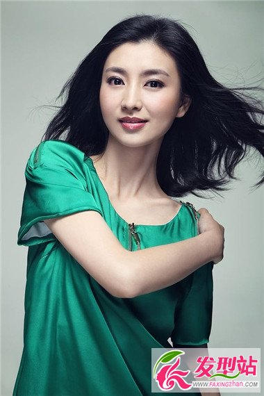 小臉女生的瘦臉發(fā)型 讓你輕松擁有瓜子臉