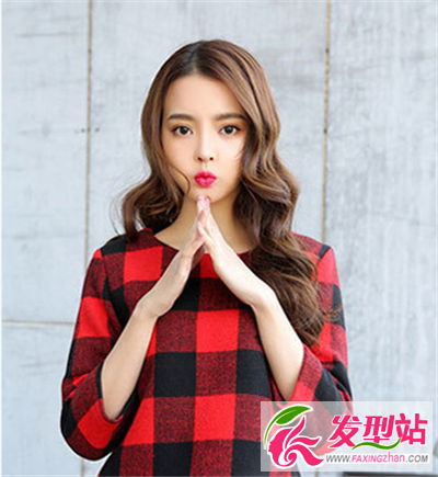 浪漫氣質(zhì)風(fēng)的時(shí)尚偏分造型