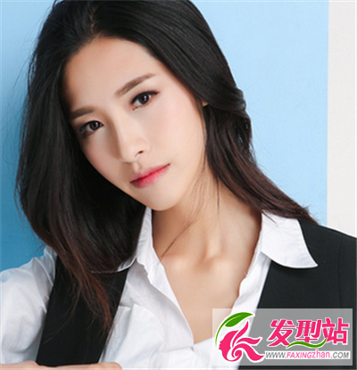 職場(chǎng)OL長(zhǎng)臉女神
