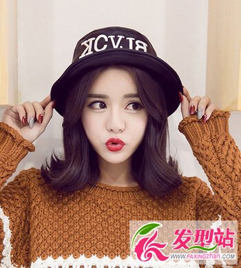 韓式中分發(fā)型
