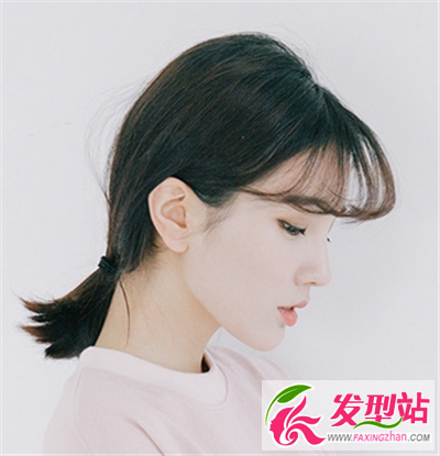空氣感劉海的低款馬尾辮子