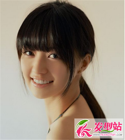可愛弧形齊劉海美發(fā)