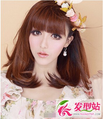 短發(fā)新娘發(fā)型