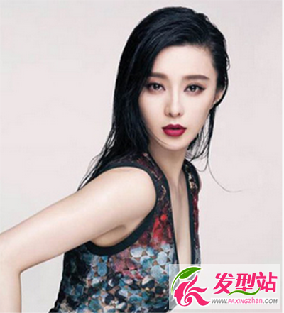 無(wú)劉海的清爽氣質(zhì)和披肩設(shè)計(jì)