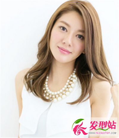 中長(zhǎng)發(fā)發(fā)型
