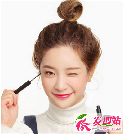 丸子頭發(fā)型