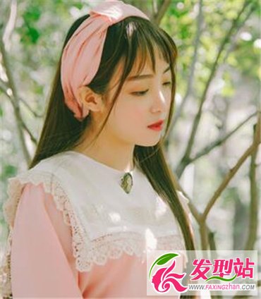 長(zhǎng)直發(fā)