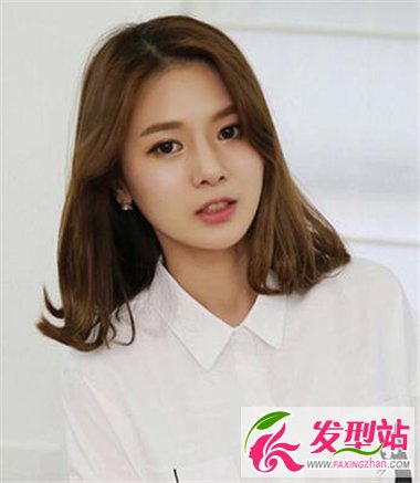 中長(zhǎng)發(fā)發(fā)型