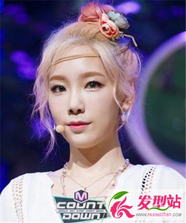 無劉海韓系盤發(fā)發(fā)型