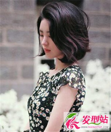 短發(fā)發(fā)型