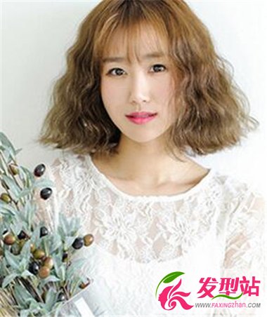 中短燙發(fā)發(fā)型