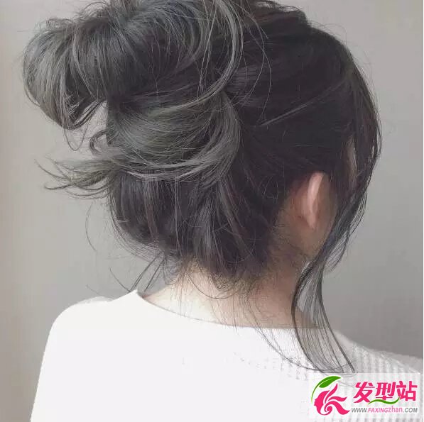 橄欖色