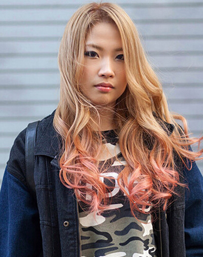 ΢΢һ���܃A�ǡ�����Ů���˾��l(f��)