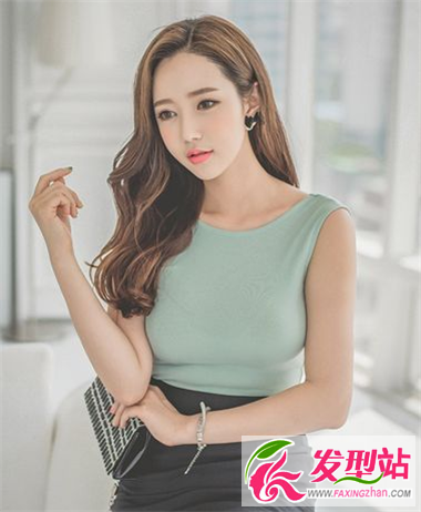 中長(zhǎng)發(fā)如何選擇劉海設(shè)計(jì) 不同劉海打造時(shí)尚發(fā)型