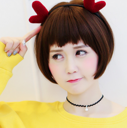 狗啃劉海短發(fā)流行趨勢(shì) 空氣薄劉海設(shè)計(jì)引領(lǐng)時(shí)尚風(fēng)潮