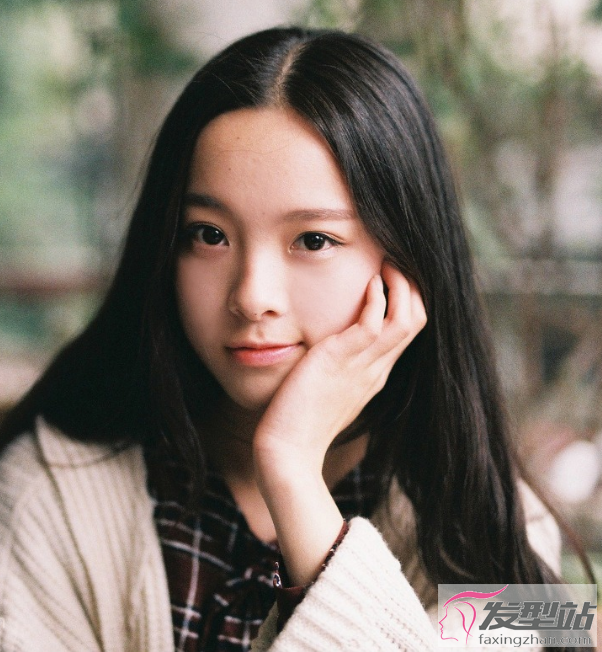 女生長發(fā)最有氣質(zhì)的發(fā)型 一樣的長發(fā)不一樣的魅力