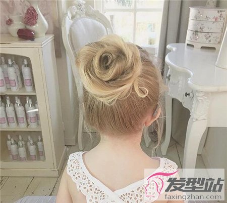 女生編發(fā)最好看的發(fā)型 小公主的華麗轉(zhuǎn)身
