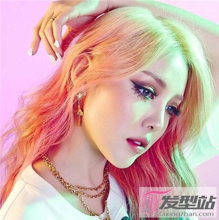 染頭發(fā)最好看的色調 暖色系染發(fā)讓你陽光可愛