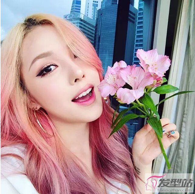 長(zhǎng)發(fā)染發(fā)最好看的顏色 讓你整個(gè)夏日美美噠