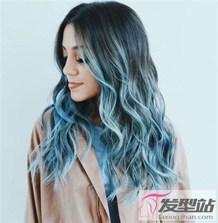 卷發(fā)染什么樣的發(fā)色好看 最有型的時尚染發(fā)