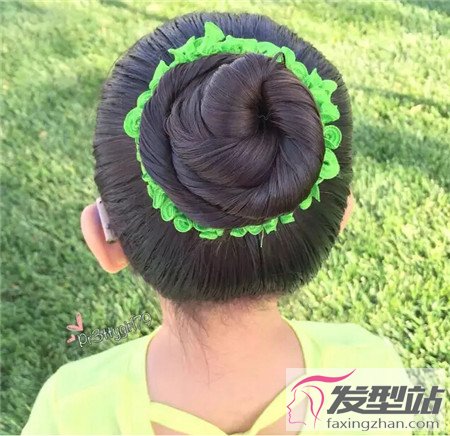 女孩子頭發(fā)怎么扎最好看 讓你大開眼界的女童扎發(fā)