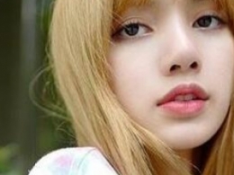BLACKPINKɆTLisa̰l(f)^ˮW(wng)⣺
