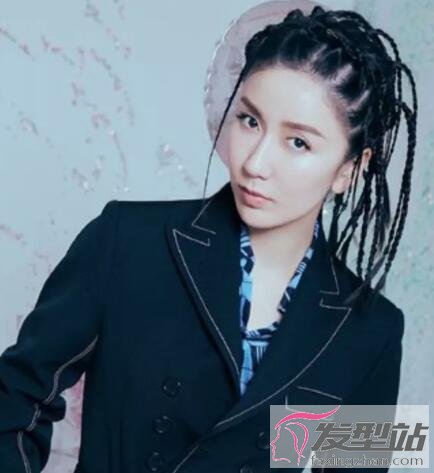 女生個(gè)性編發(fā)發(fā)型