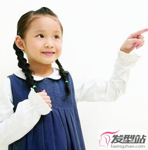 小女孩劉海扎發(fā)發(fā)型