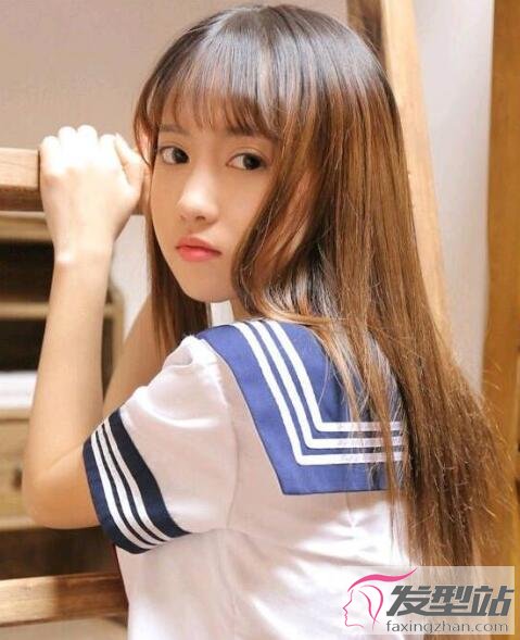 娃娃臉女生時(shí)尚發(fā)型
