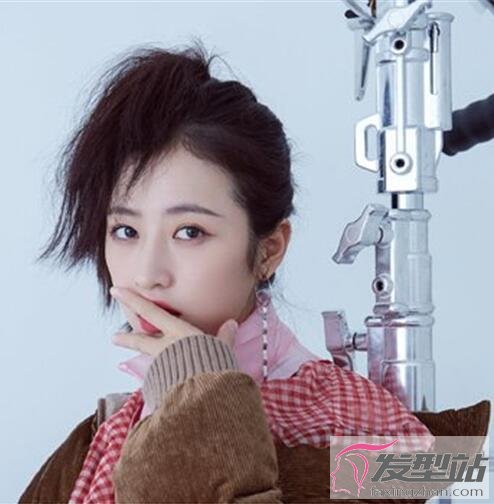 女生個性馬尾辮發(fā)型