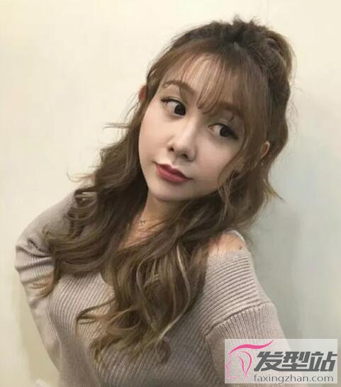 女生芭比燙發(fā)發(fā)型